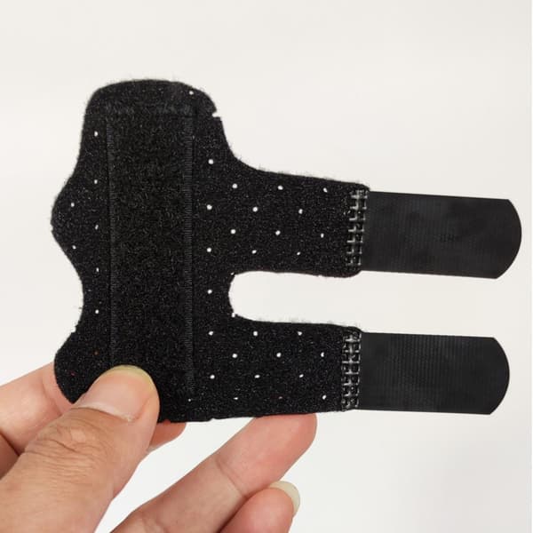 Sormituki suoristusta tai tukea varten Black Black