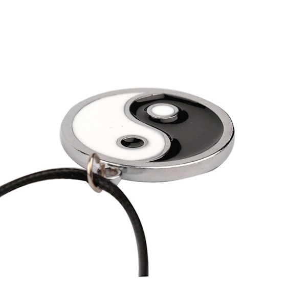 Halsband med Yin Yang hänge Svart/vit