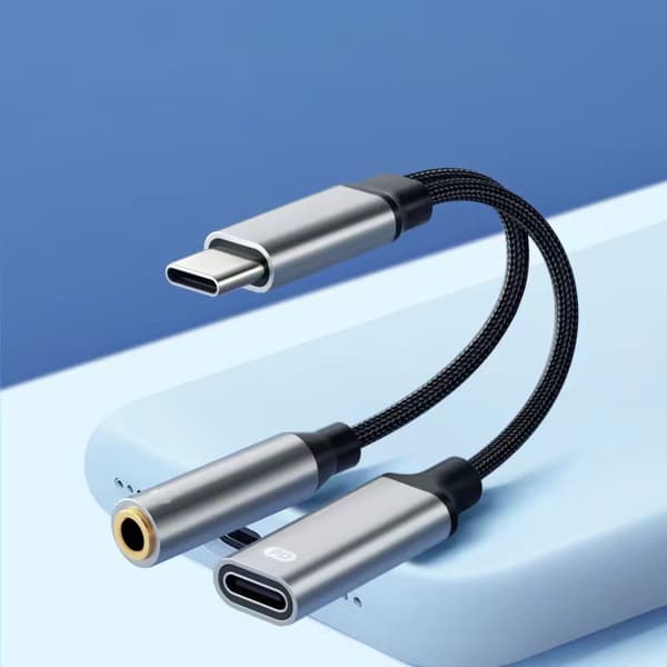 Type-C 2-i-1 Adapter 60W: Audio og Opladning Samtidigt - Kompakt Design til Android og Type-C Enheder