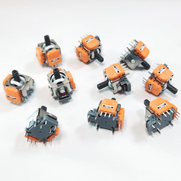 Set med 10 PS5 Hall joysticks