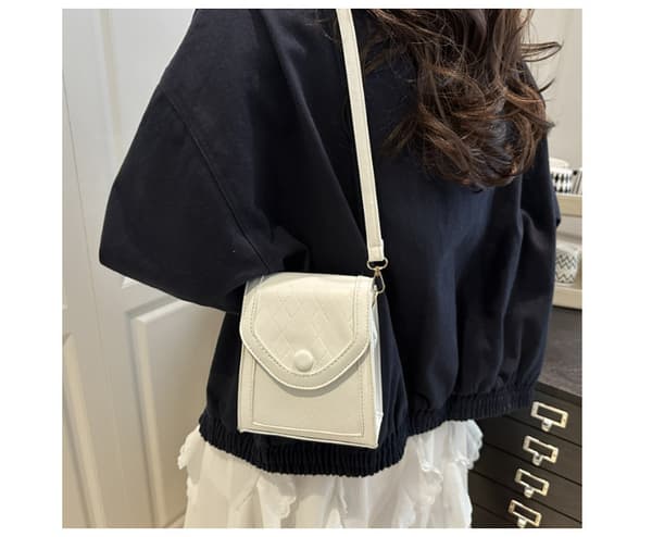 Chic Quilted Crossbody Phone Bag - Stilfuld & Kompakt