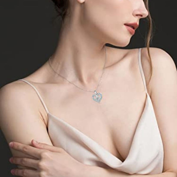 Hjärtformat diamanthängande halsband Silver