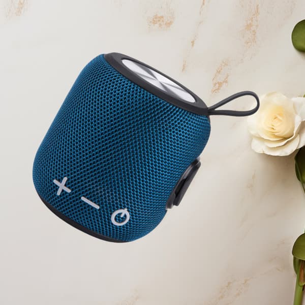 Bluetooth-kaiutin muistikorttipaikalla Dark Blue Dark Blue