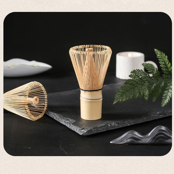 Matcha Visp Set: Texturerad Vit 8-Delars Rostfritt Stål