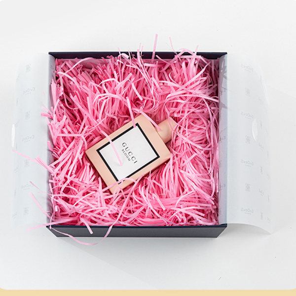 Rosa strimlat papper - 200g presentförpackningsfyllning Rosa