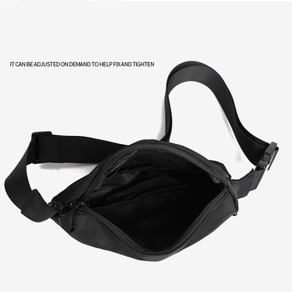 Brysttaske - Kompakt og alsidig bæreløsning Black Black
