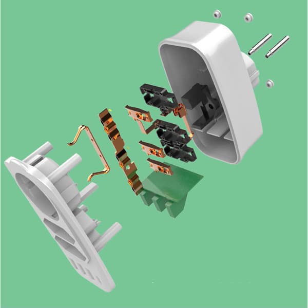 7-in-1 EU-pistokesovitin USB A/Type C -porteilla