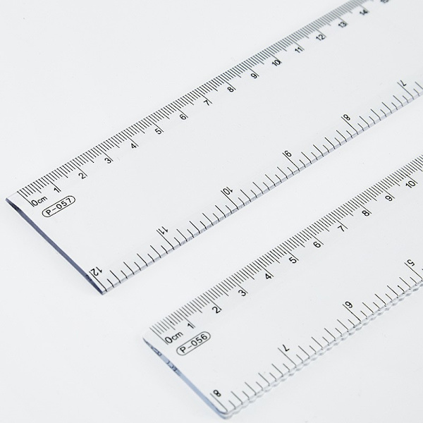 30 cm gennemsigtig lineal
