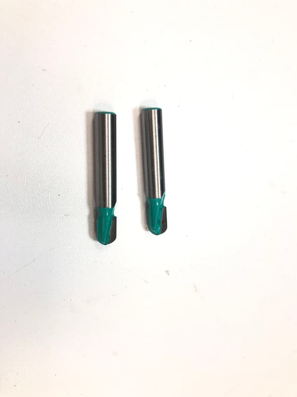 1/4" pyöreäpohjainen jyrsinpora (2 kpl) A
