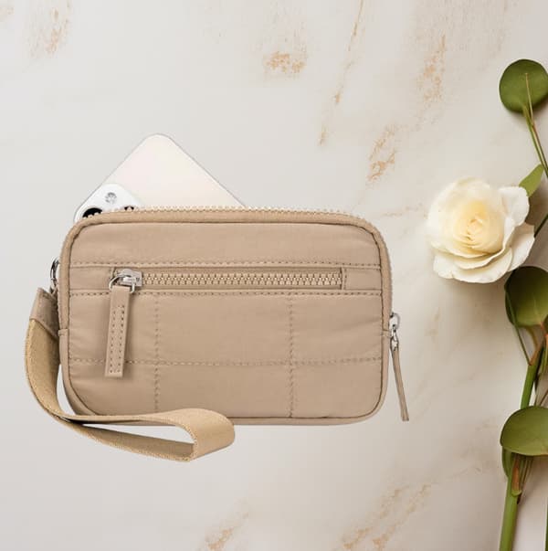 Stilfuld Khaki Clutchpung til Kvinder - Rummelig & Chic