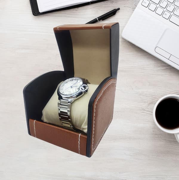 Lyxig klockbox för män - Displayfodral för ett armbandsur