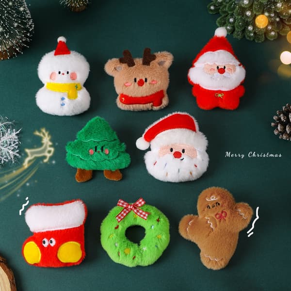 Jul Plysch Brosch - Julgran, Söt Tecknad Nål för Väskor och Kläder, Festlig Dekoration