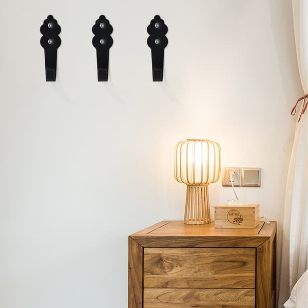 Seinäkoukut ruuveilla 10 kpl Black Black