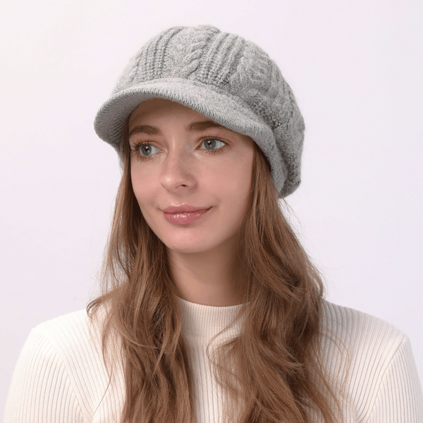 Kaapelineulottu ankannokkahattu Grey Grey