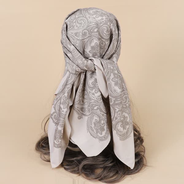 Elegant sidenhalsduk i satin, 90x90 cm Grey Grey