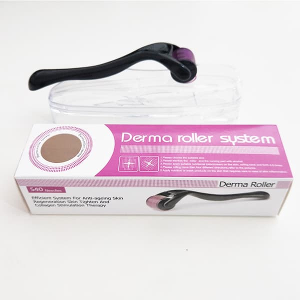 Derma Roller 1.0mm Microneedle 540-nåle ansigts- og kropsrulle - ABS sort til rynker, store porer, strækmærker og hårtab