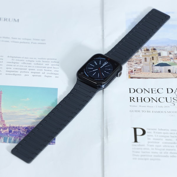 Magnetisk slingrem för Apple Watch (42/44/45/49 mm) - EU-patent Midnattsblå