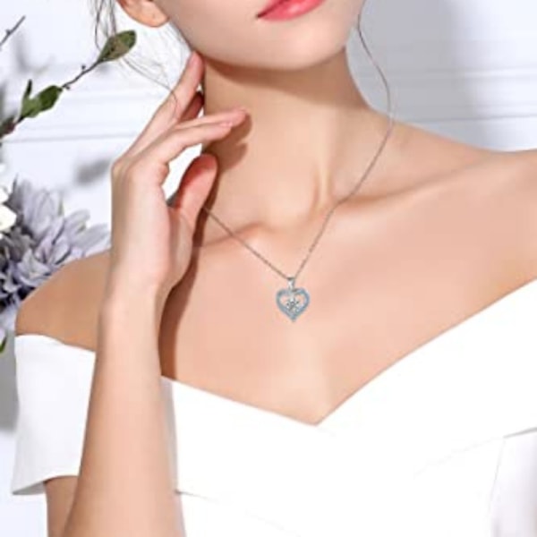 Hjärtformat diamanthängande halsband Silver