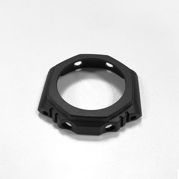 TPU-kellonranneke Casio GA-2100/2110:lle - musta