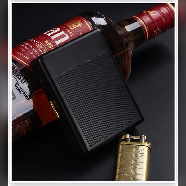 Kompakt Cigarrfodral i Rostfritt Stål för 1cm Cigarrer - Tryck- & Fuktskydd Black Black