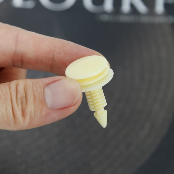 100 st vita dörrpanelklämmor i nylon kompatibla med Buick