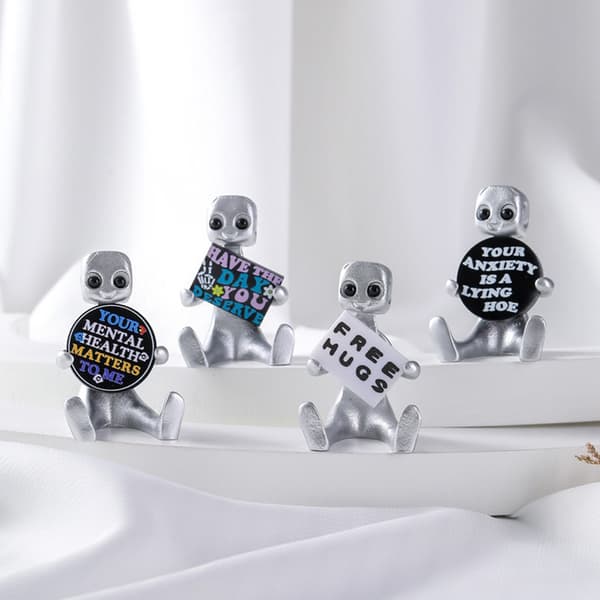 Silverfärgad Ångestrobot Figurin - Hem- och Kontorsdekoration