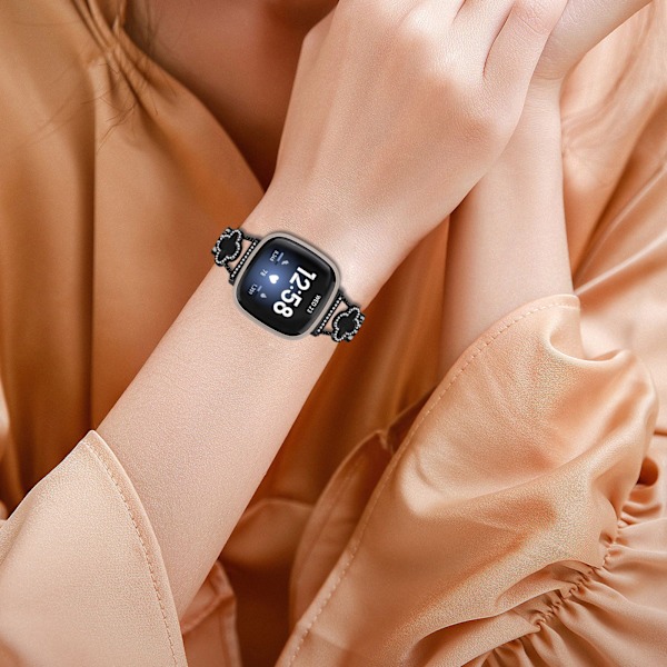 Cloverlink rem til Fitbit Versa 3/4/Sense 2 Black Black