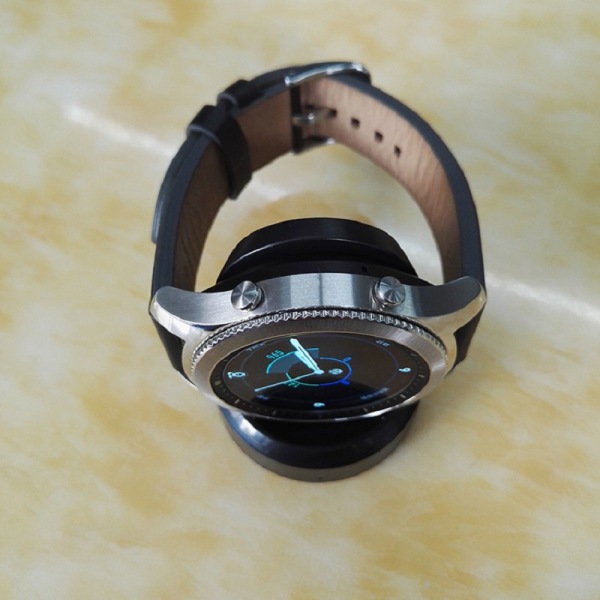 Smart Watch langattomat laturit 2 kpl Musta  Samsung r770/760/ge Musta