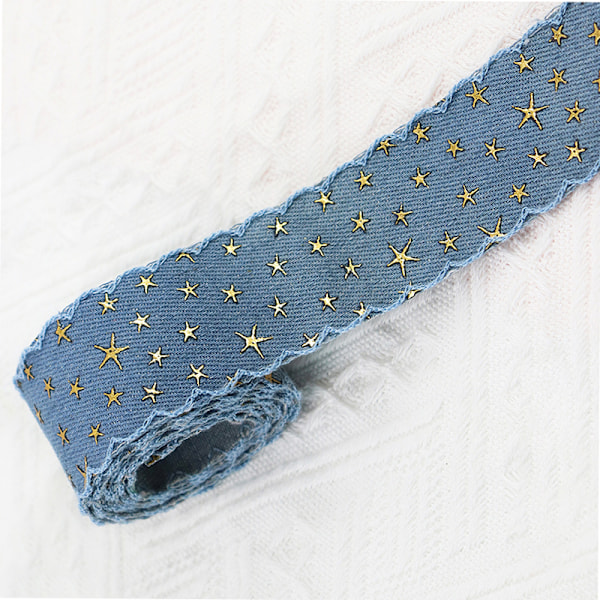 Denimbroderat stjärnband - 2# Mellan Denimblå, 3,8 cm bred, säljs per yard