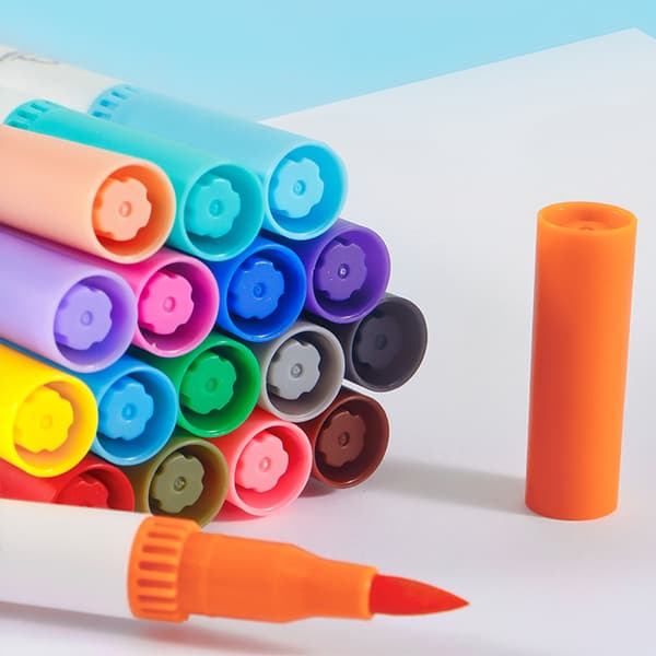 Dual Tip Art Markers: 72 Farver Pensel & Fine Tip Penne