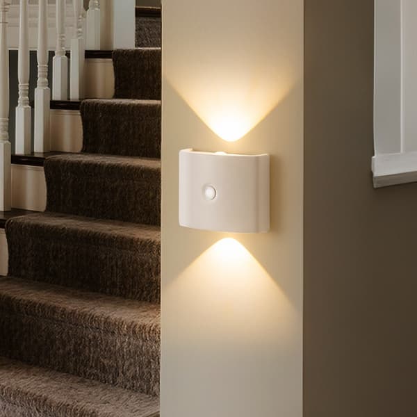 Rörelsesensor vägglampa uppladdningsbar – automatisk nattbelysning för sovrum, hall och badrum, trefärgad dimning, magnetisk montering, 1200mAh Silver Silver