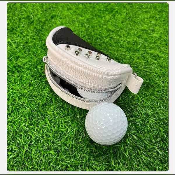 Premium PU Läder Golf Putter Skydd - Halvmåne Design med Magnetisk Stängning