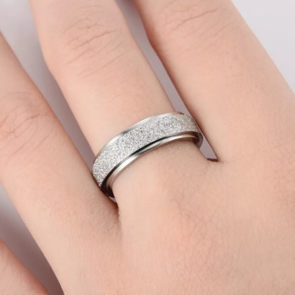 Rustfrit stål anti-stress ring med glat design Sølv