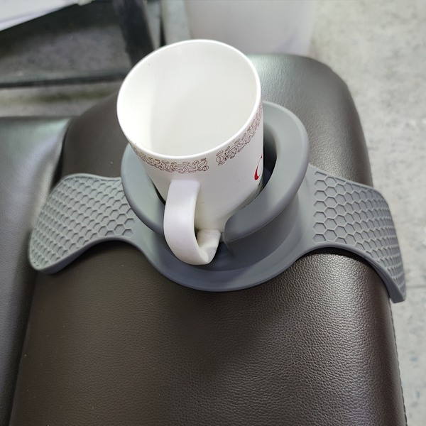 Mugghållare för soffa Kaffestöd