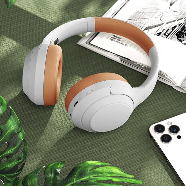 Retro White DR83 Bluetooth -kuulokkeet: Mukaansatempaava ääni