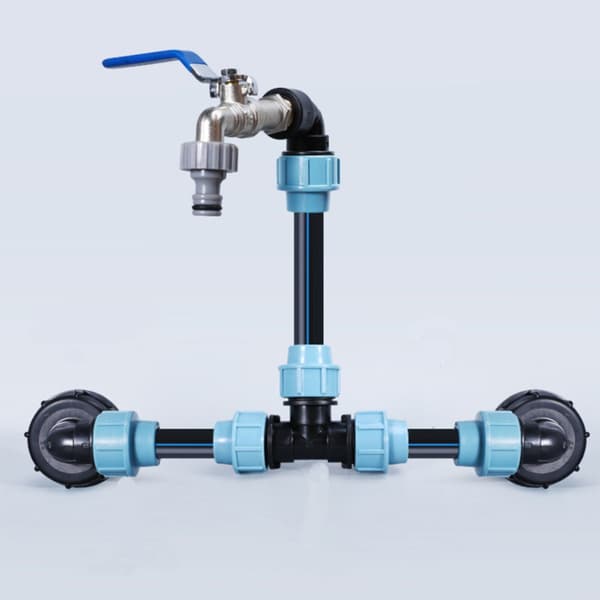 IBC tote forbindelsesstykke til sammenkobling af IBC-tanke i industrielle anlæg, equal tee 4 fen, gevind, PE, sort/blå, sæt x2