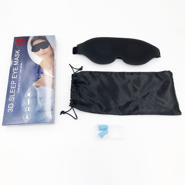 3D-uninaamio tarvikkeineen Musta