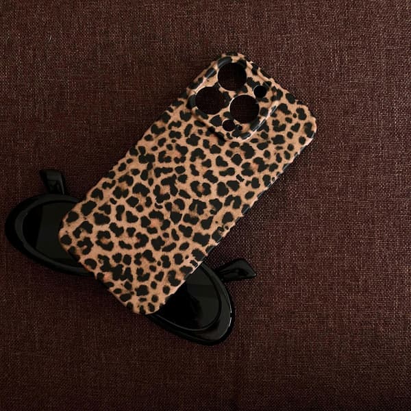 Retro Leopardmönstrat TPU-skal för iPhone 15 Pro