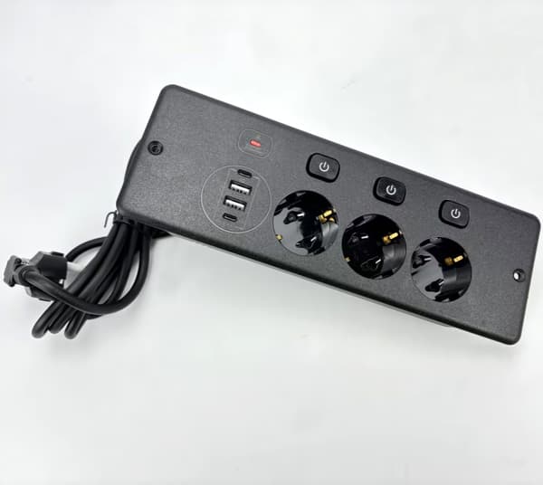 European Standard Built-in Socket Black Gift