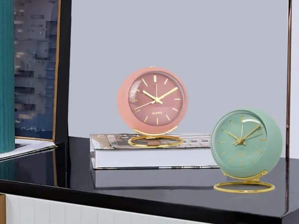 Luxury White Alarm Clock Nordic Electronic Table Quartz Clock Simp