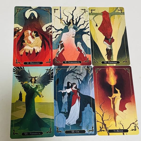 Rysk Version Mörkt trä Tarotkort Карты ТароТемного дерева 78 st spelkort Light Grey