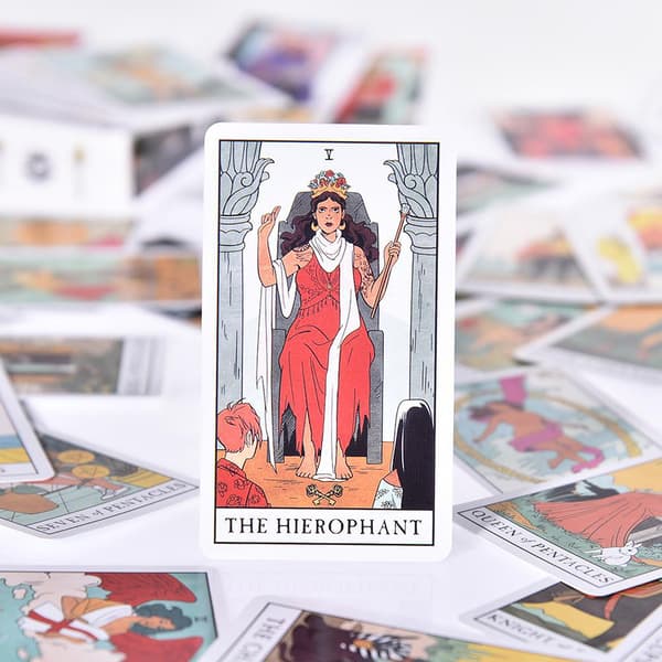 Tarot Cards with Modern Illustrations_Special Gift