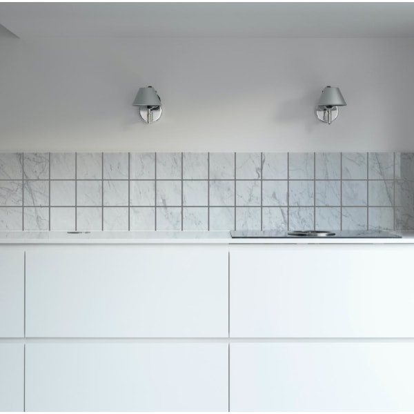 Inredning i ljus marmor för kök och badrum