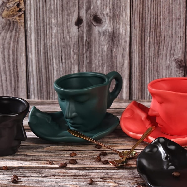 230 ml kaffekoppsset set abstrakt konst kyssande kaffekopp med bit och sked (grön)