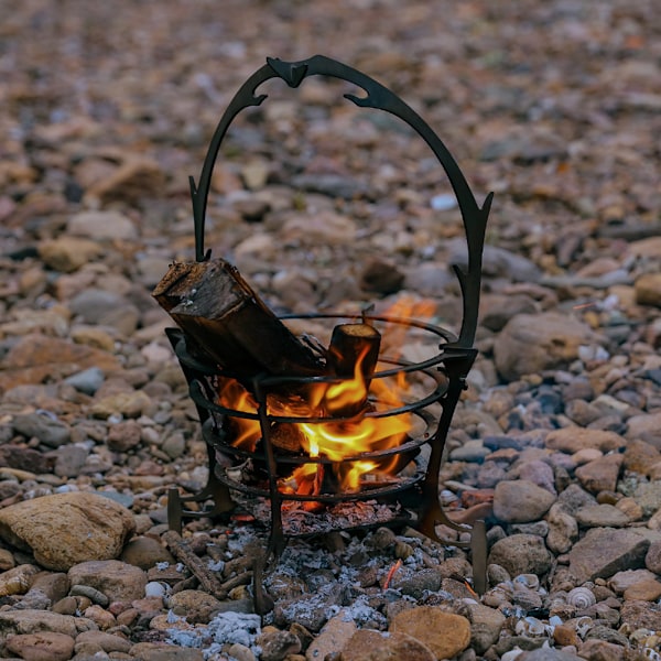 Hopfällbar lägereld Grill Camping Eldstad Bärbar vedeldad brasa spis för Utomhus Backpacking Vandring Grill