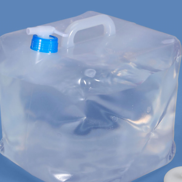 Sammenleggbar vanntank stor kapasitet med kranforseglet lokk Bærbar myk vanntank for utendørs bruk 15L 240x240x250mm / 9,4x9,4x9,8in