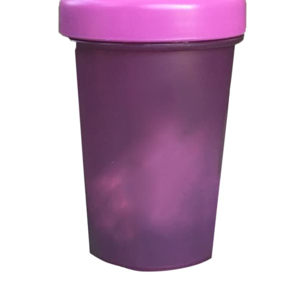 Proteinpulver Shaker Kop PP Shakerflaske med Rustfrit Stål Kugle til Blanding 500ml Lilla
