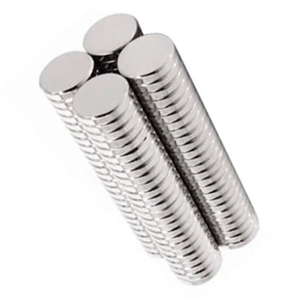 50 kpl Pyöreät Neodyymimagneetit 10x2mm N35 Vahva Magnetismi Neodyymi Rautamagneetti