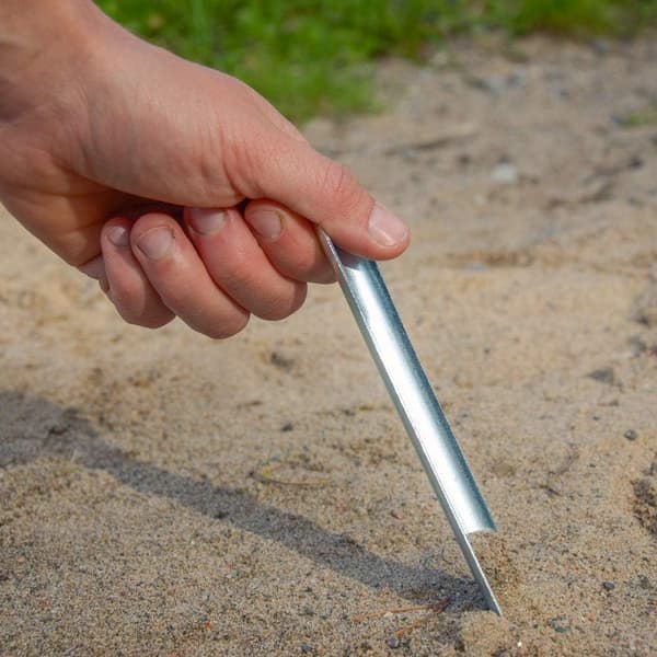 Hiekkapohjaiset telttakepit – 30 cm pitkät, 8 kappaletta