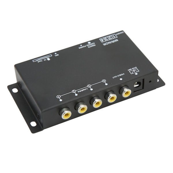 Digitaalinen videoajotallennin ajoneuvoihin 4-kanavainen 720P DC9‑36V Universaali Mini MDVR matkailuautoon, pakettiautoon ja kuorma-autoon